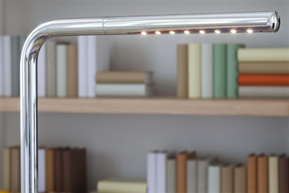 Thonet LUM 125 LED-Standleuchte,