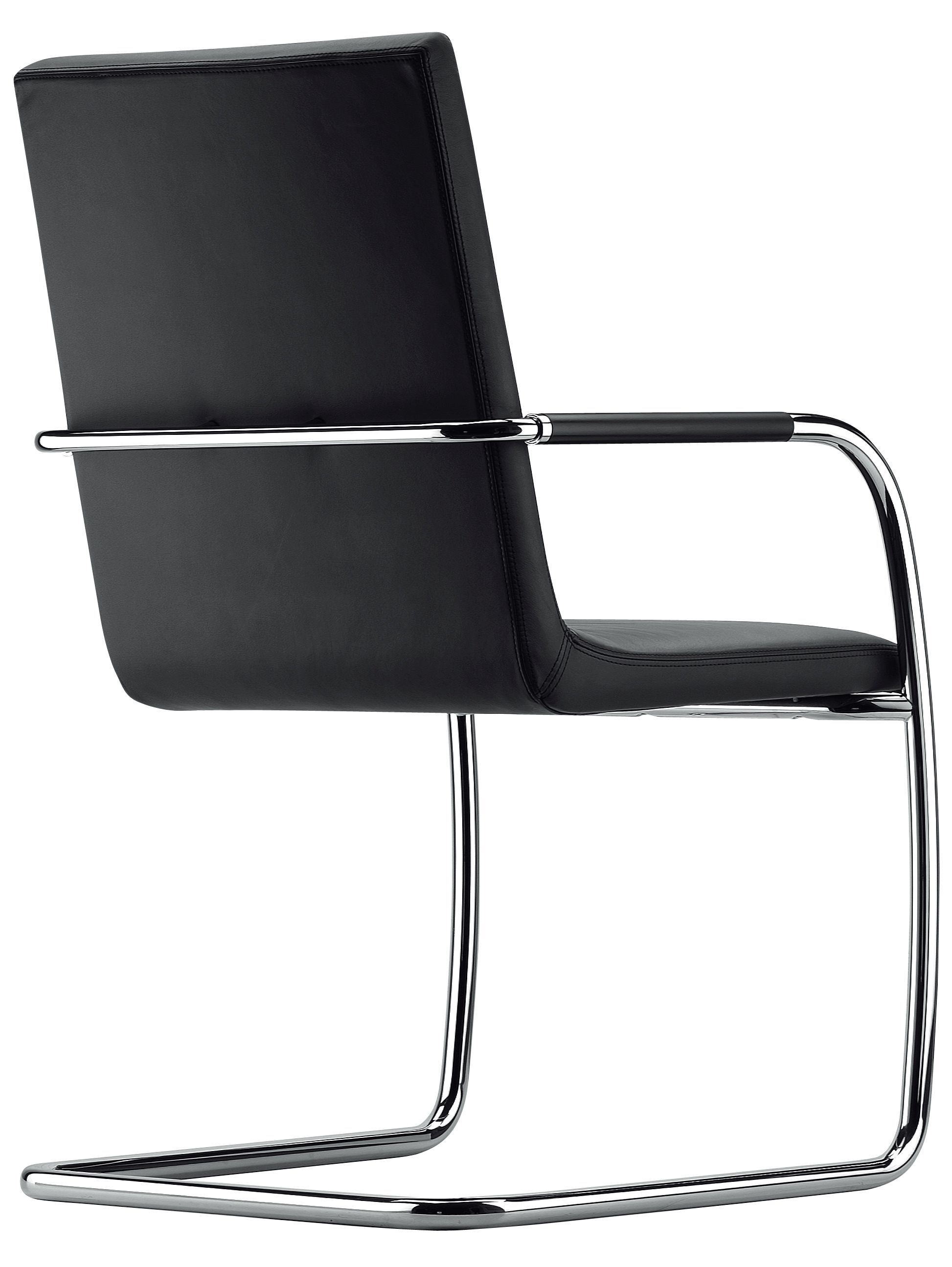 Moderner schwarzer Freischwinger mit verchromtem Gestell, betont ergonomisches Design und hochwertige Verarbeitung.