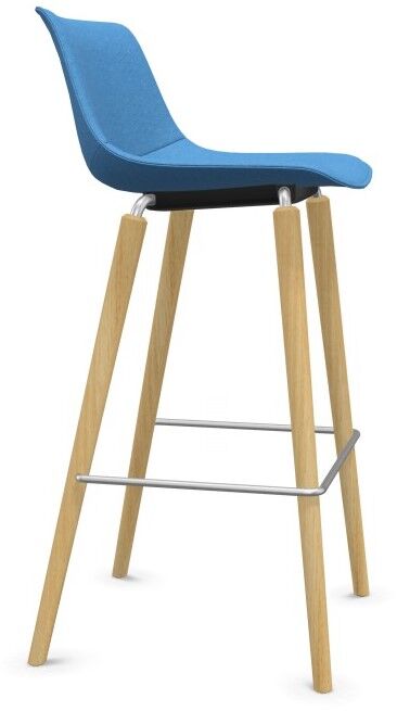 Blauer Barhocker mit holzfarbenen Beinen und Metallfußstütze, ideale Ergänzung für moderne Innenräume.